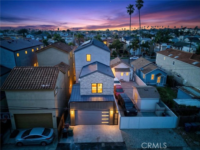 Detail Gallery Image 51 of 58 For 520 11th St, Huntington Beach,  CA 92648 - 3 Beds | 3/1 Baths