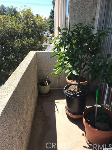 1 Bed Home for Sale in Van Nuys, California