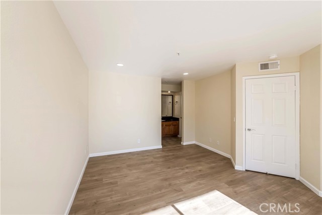 Detail Gallery Image 22 of 25 For 1020 La Terraza Cir #207,  Corona,  CA 92879 - 2 Beds | 2 Baths