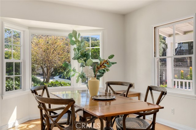 Detail Gallery Image 10 of 38 For 1433 Del Monte Dr, Glendale,  CA 91207 - 2 Beds | 1/1 Baths