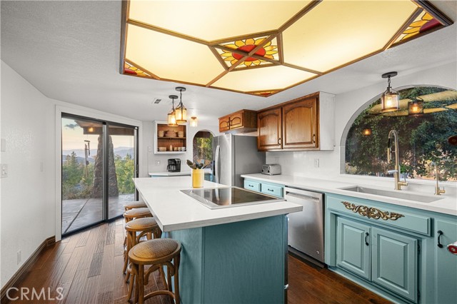 36435 Jomar Street, Oak Glen CA: https://media.crmls.org/medias/f6b6c9e5-eb33-47cb-b3bb-f6b7818928ed.jpg