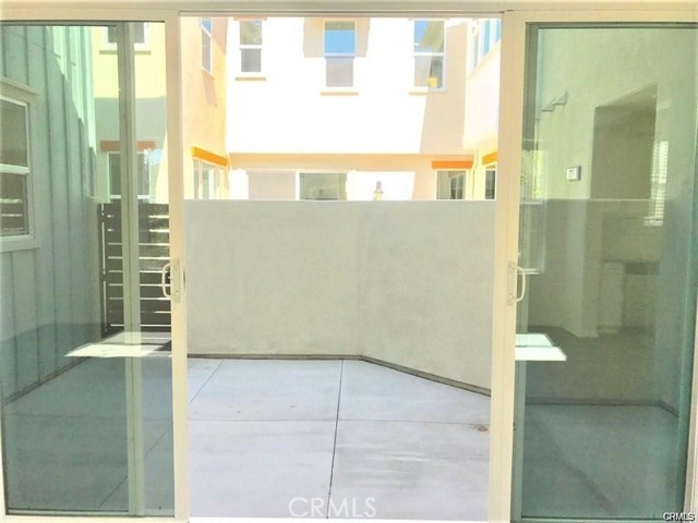 Detail Gallery Image 4 of 28 For 125 Fixie, Irvine,  CA 92618 - 3 Beds | 3 Baths