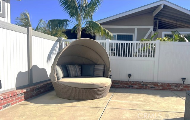 Detail Gallery Image 21 of 34 For 25 Saratoga, Newport Beach,  CA 92660 - 3 Beds | 2 Baths