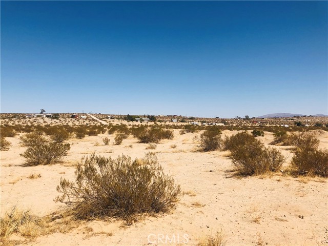 Detail Gallery Image 3 of 7 For 2 Kachina Dr, Twentynine Palms,  CA 92277 - – Beds | – Baths
