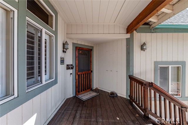 Detail Gallery Image 7 of 45 For 1158 Klondike, Lake Arrowhead,  CA 92352 - 4 Beds | 2/1 Baths