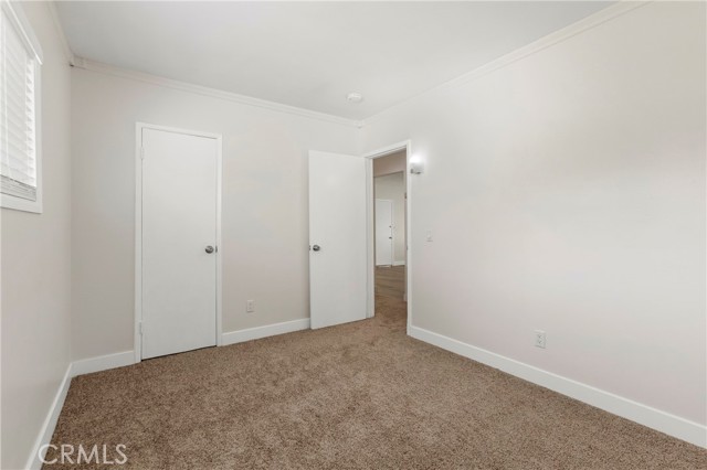 Detail Gallery Image 10 of 19 For 10327 Flora Vista Ave, Bellflower,  CA 90706 - 2 Beds | 1 Baths