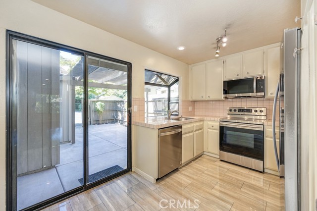 Detail Gallery Image 32 of 52 For 13 Colby Ct, Sacramento,  CA 95825 - 2 Beds | 1 Baths