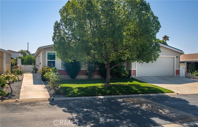 Detail Gallery Image 1 of 39 For 10961 Desert Lawn Dr #71,  Calimesa,  CA 92320 - 3 Beds | 2 Baths