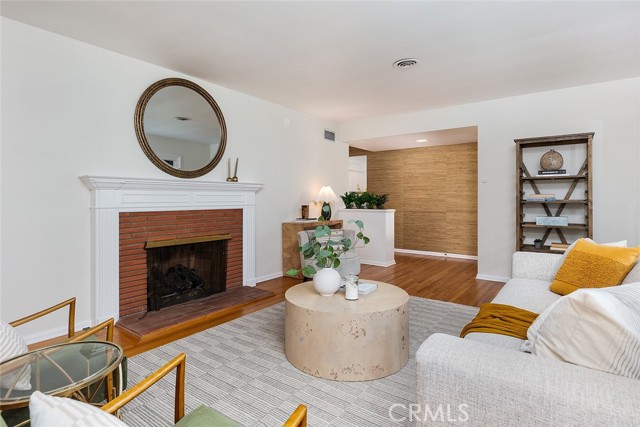 Detail Gallery Image 6 of 29 For 435 Paulette Pl, La Canada Flintridge,  CA 91011 - 3 Beds | 2 Baths