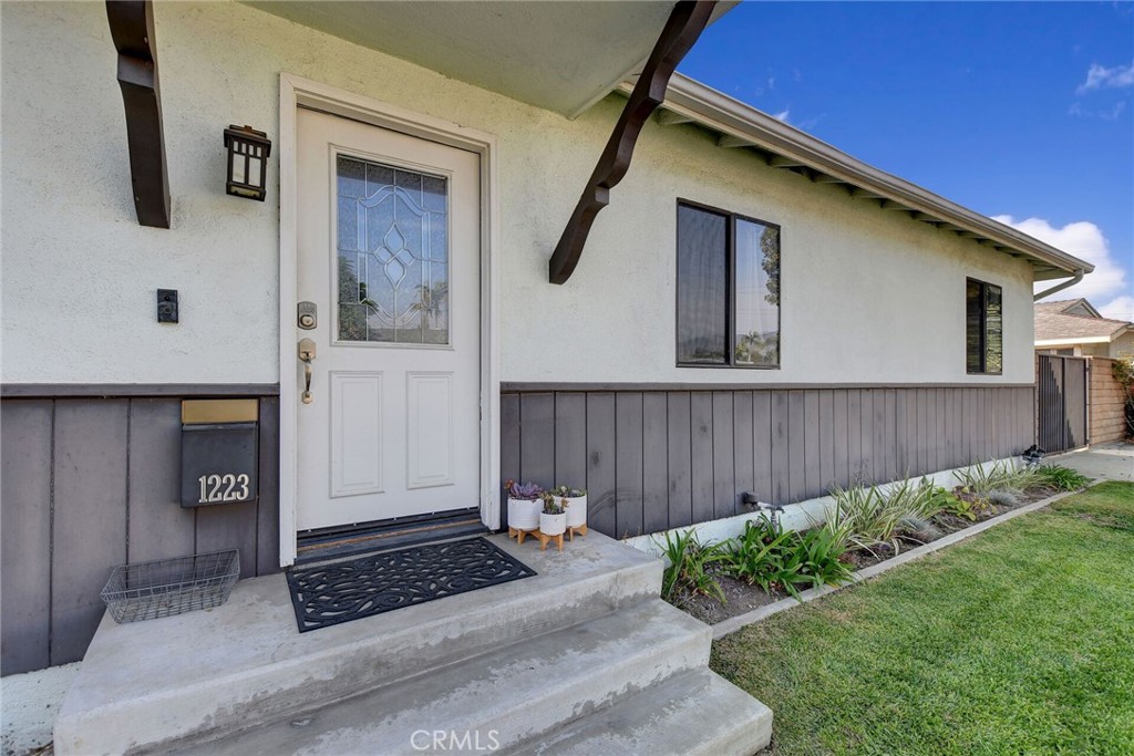 F6B96116 D76C 4B8F B098 6Eb9232D635F 1223 Charvers, Glendora, Ca 91740 &Lt;Span Style='BackgroundColor:transparent;Padding:0Px;'&Gt; &Lt;Small&Gt; &Lt;I&Gt; &Lt;/I&Gt; &Lt;/Small&Gt;&Lt;/Span&Gt;