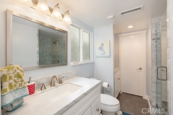 Detail Gallery Image 23 of 38 For 1070 Noria St, Laguna Beach,  CA 92651 - 3 Beds | 2 Baths