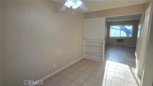 Detail Gallery Image 5 of 17 For 4505 Canoga #C,  Montclair,  CA 91763 - 2 Beds | 1/1 Baths