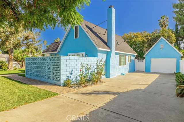 Detail Gallery Image 4 of 53 For 14156 Califa, Sherman Oaks,  CA 91401 - 3 Beds | 2 Baths