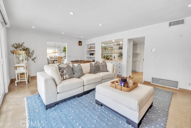 Detail Gallery Image 14 of 40 For 4332 Candleberry Avenue, Seal Beach,  CA 90740 - 3 Beds | 2/1 Baths