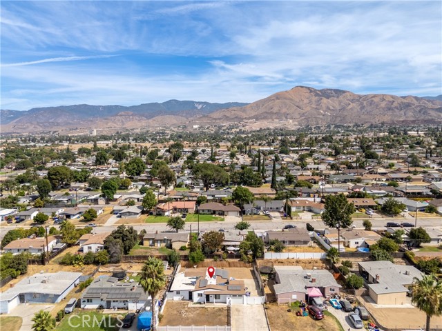 Detail Gallery Image 7 of 25 For 27034 Villa Ave, Highland,  CA 92346 - 4 Beds | 2/1 Baths