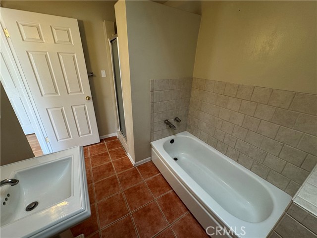 Detail Gallery Image 18 of 33 For 7826 Shoshone Ave, Northridge,  CA 91325 - 2 Beds | 2 Baths