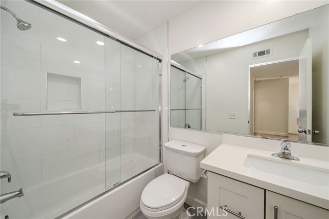 Detail Gallery Image 14 of 33 For 2440 Applewood, Fullerton,  CA 92833 - 3 Beds | 2/1 Baths