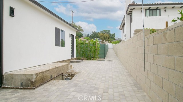 10041 Leona Street photo 4