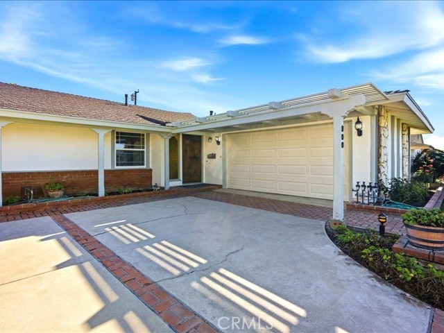 Detail Gallery Image 6 of 51 For 900 De Jur, Brea,  CA 92821 - 3 Beds | 2 Baths