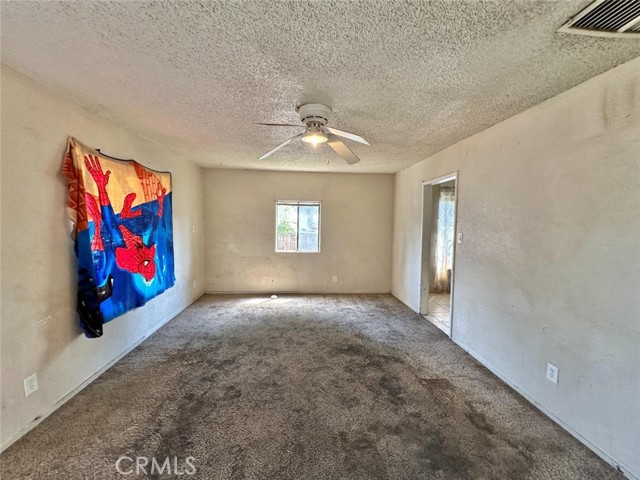 Detail Gallery Image 6 of 13 For 2242 S Holly Ave, Fresno,  CA 93706 - 2 Beds | 1 Baths