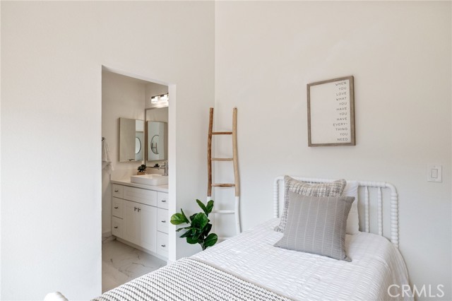 2701 Voorhees Avenue, Redondo Beach, California 90278, 2 Bedrooms Bedrooms, ,2 BathroomsBathrooms,Residential,Sold,Voorhees,SB21161153