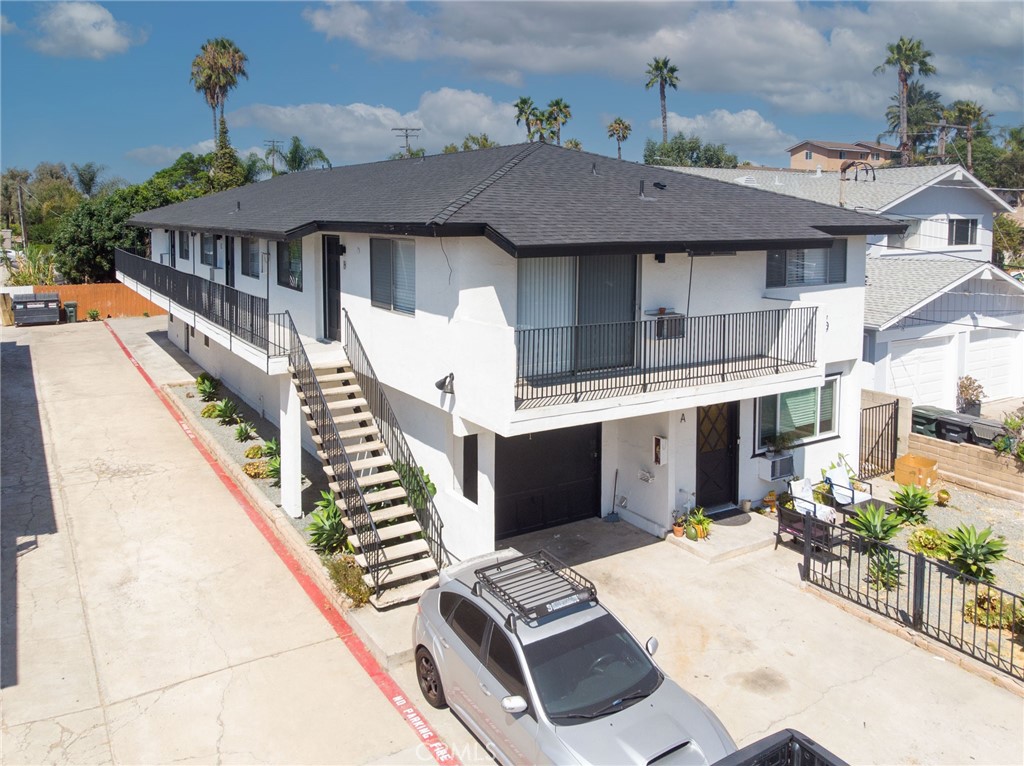 226 N Citrus Avenue #A