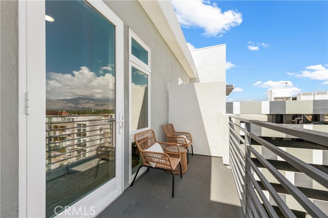 Detail Gallery Image 15 of 66 For 168 S Monterey St #512,  Alhambra,  CA 91801 - 3 Beds | 3/1 Baths