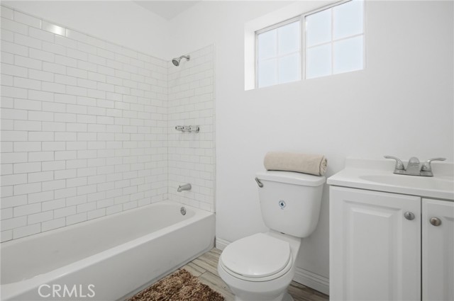 Detail Gallery Image 39 of 44 For 1345 W 51st Pl, Los Angeles,  CA 90037 - 6 Beds | 3 Baths