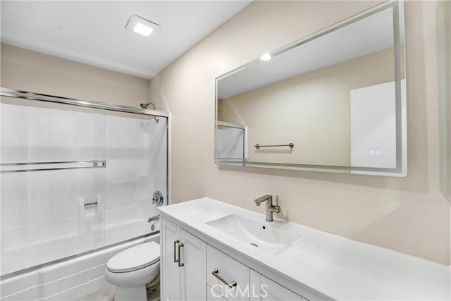 Detail Gallery Image 9 of 26 For 2473 Oswego St #17,  Pasadena,  CA 91107 - 2 Beds | 2 Baths
