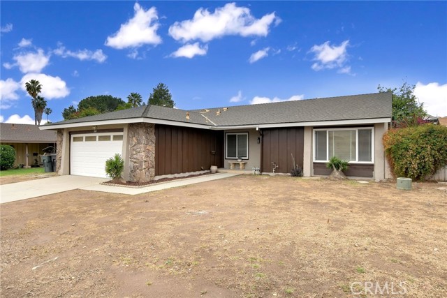 Detail Gallery Image 3 of 30 For 265 W Campus View Dr, Riverside,  CA 92507 - 4 Beds | 2 Baths