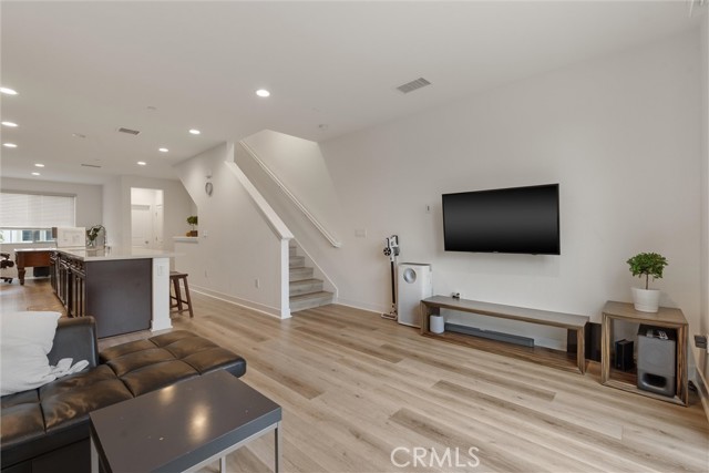 Detail Gallery Image 17 of 34 For 7705 Sage Dr, Pico Rivera,  CA 90660 - 2 Beds | 3 Baths