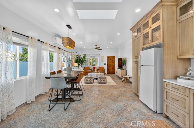 Detail Gallery Image 6 of 18 For 425 W 109th St, Los Angeles,  CA 90061 - 2 Beds | 1 Baths