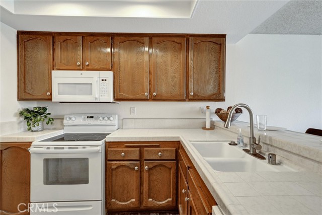 Detail Gallery Image 7 of 22 For 4214 Apricot Dr #4214,  Irvine,  CA 92618 - 1 Beds | 1 Baths