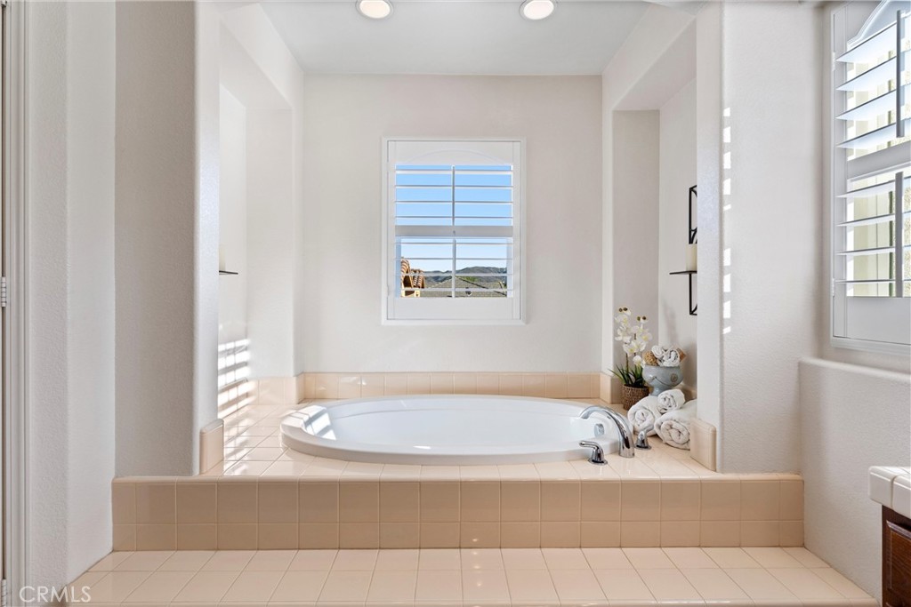 MLS #IG25269191 image #24