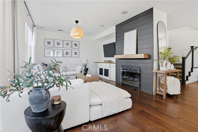 Front Image Thumbnail for CROC25261456