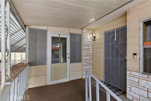 3500 Buchanan Street, Riverside CA: https://media.crmls.org/medias/f6c515fc-0225-48d0-a6d1-050a5d3ee7bb.jpg