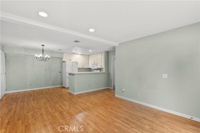 Detail Gallery Image 9 of 29 For 18830 Mandan St #101,  Canyon Country,  CA 91351 - 2 Beds | 2 Baths