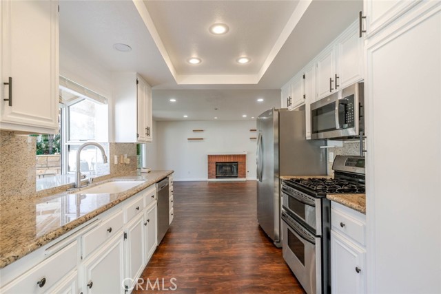 Detail Gallery Image 15 of 34 For 31256 Quail Valley Rd, Castaic,  CA 91384 - 3 Beds | 3 Baths