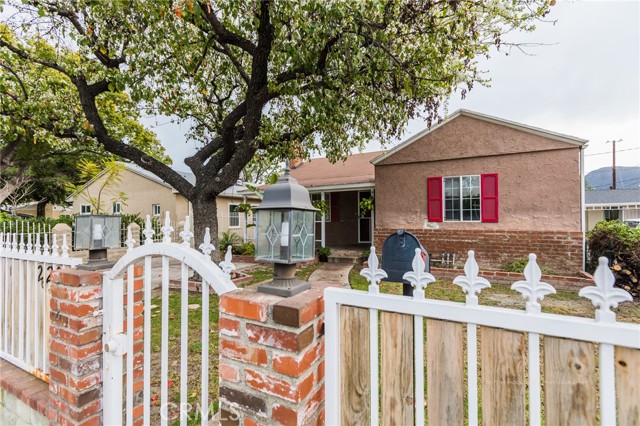 2204 W Verdugo Avenue, Burbank, CA, 91506 2204 W Verdugo Avenue, Burbank, CA, 91506