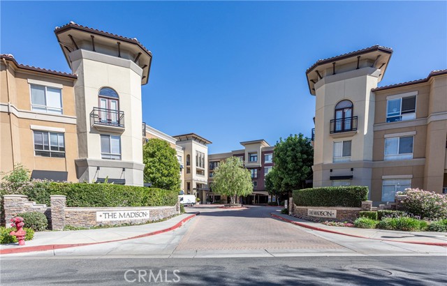 Detail Gallery Image 1 of 1 For 24545 Town Center Dr #5308,  Valencia,  CA 91355 - 1 Beds | 1 Baths