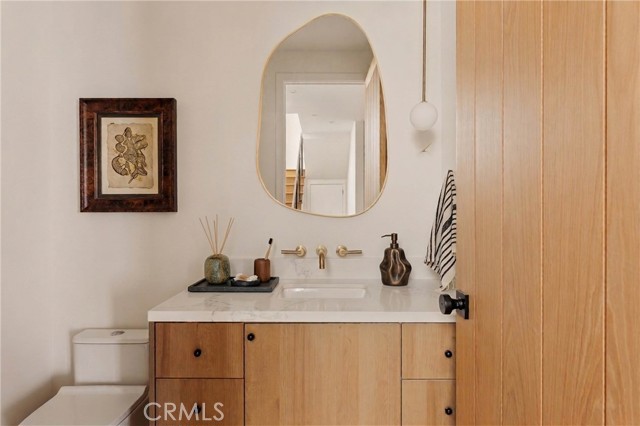 Detail Gallery Image 12 of 28 For 17852 Saticoy St, Reseda,  CA 91335 - – Beds | – Baths