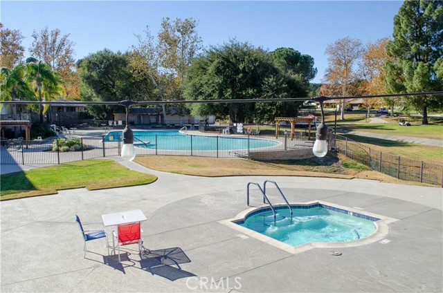 Detail Gallery Image 40 of 44 For 26701 Oak Branch Cir, Newhall,  CA 91321 - 2 Beds | 2 Baths