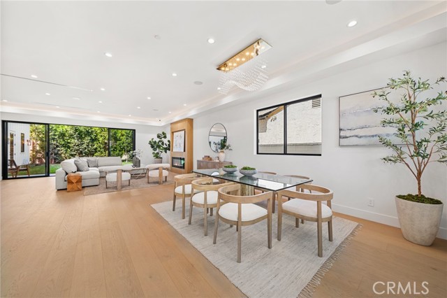 5945 Hesperia Avenue, Encino CA: https://media.crmls.org/medias/f6ca91b9-fd68-4ef1-a28c-f946d818bfcb.jpg