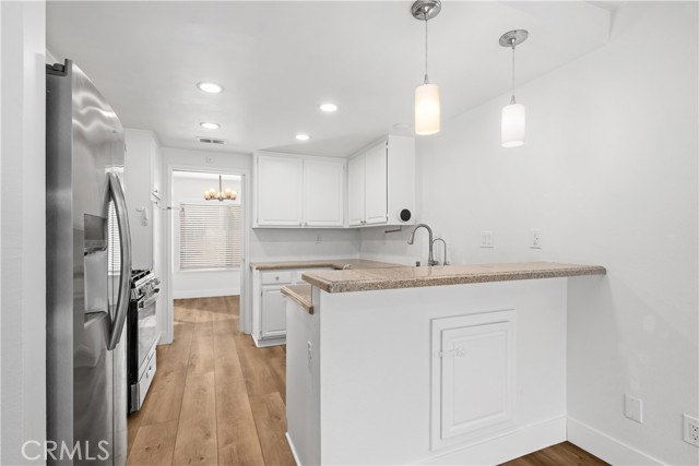 Detail Gallery Image 8 of 34 For 25702 Seaside Dr #128,  Dana Point,  CA 92629 - 3 Beds | 2/1 Baths