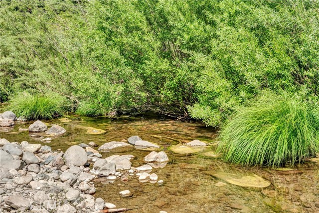 22550 Shady Grove Road, Middletown CA: https://media.crmls.org/medias/f6cafa16-2ed6-46bc-8153-5ce4512121d5.jpg