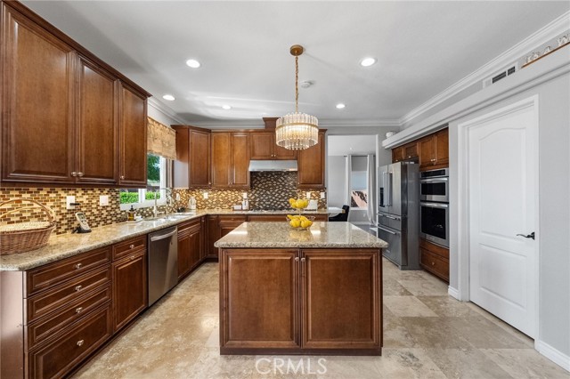 40493 Calle Katerine, Temecula CA: https://media.crmls.org/medias/f6cb0e0a-9e61-4131-8bdc-8990efa394a3.jpg