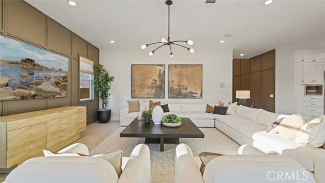 Detail Gallery Image 9 of 33 For 4971 Rideline Rd, Yorba Linda,  CA 92887 - 5 Beds | 5/2 Baths