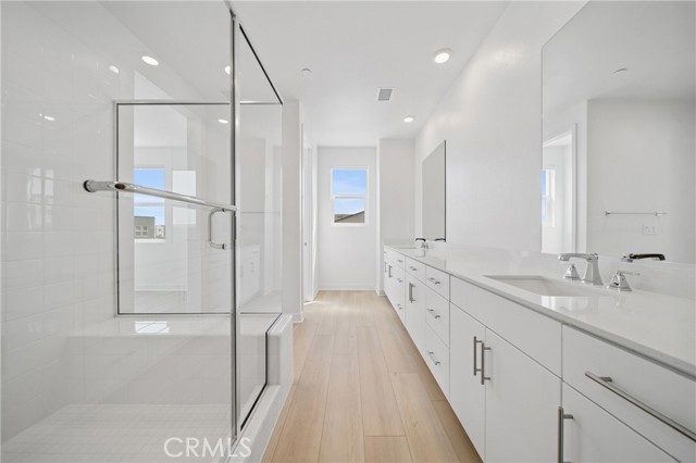 187 yugen, Irvine CA: https://media.crmls.org/medias/f6cb46e5-b205-442a-86ea-c674c7b3f282.jpg