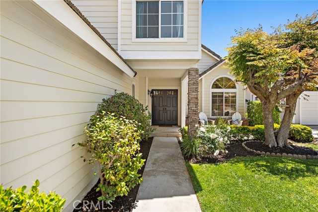 10 Cambridge Court, Coto de Caza CA: https://media.crmls.org/medias/f6cbe584-429f-47b9-91ee-0c6ad058efdb.jpg