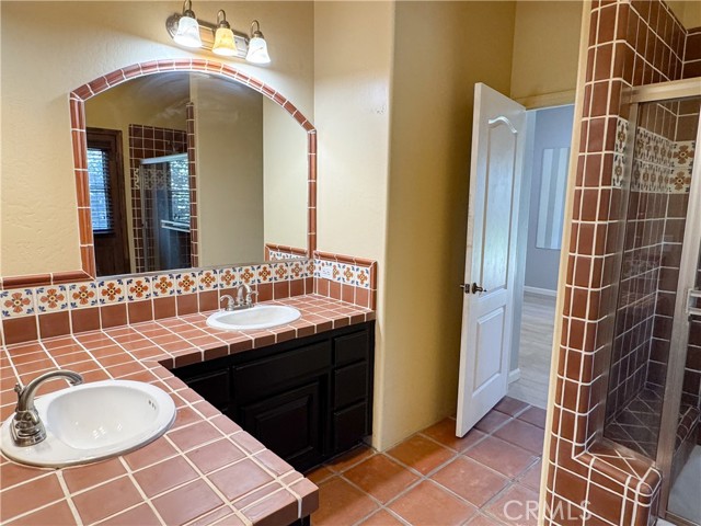 Detail Gallery Image 35 of 61 For 12011 Manorwood St, Bakersfield,  CA 93311 - 4 Beds | 2/1 Baths